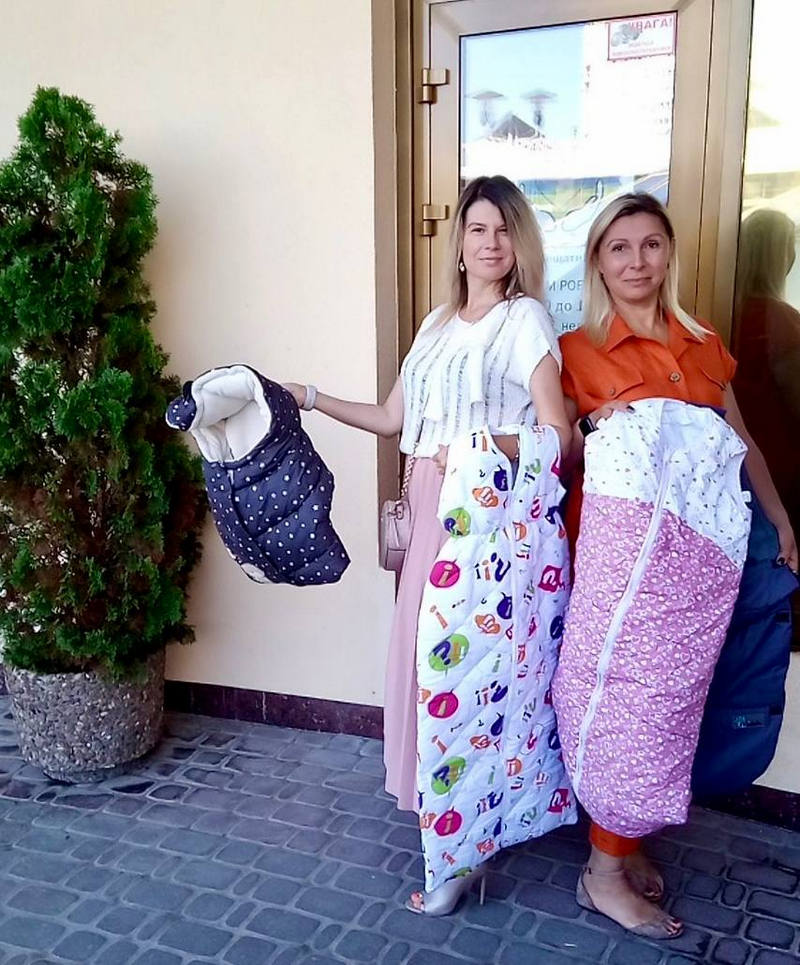 З Ужгорода до Черкас передали дитячий одяг, ковдри та теплі конверти для немовлят